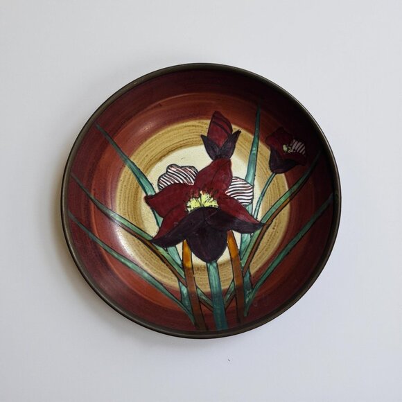 Vintage Capri Italy Porcelain Wall Bowl with Brass Back, Hand-Painted Iris, 6” D - Picture 9 of 10